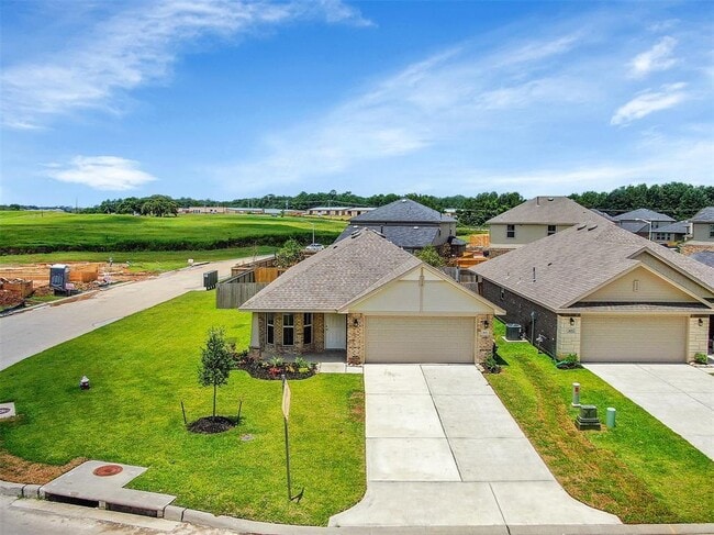 Building Photo - 411 Terra Vis Cir