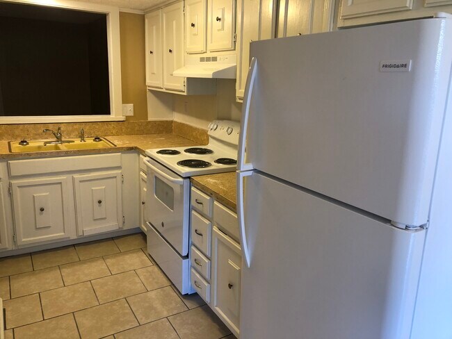 Foto del edificio - 834 Old Hickory Blvd