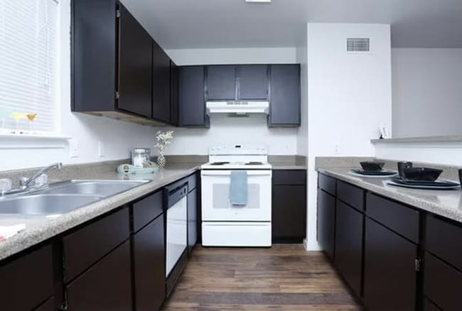Cocina 1.jpg - Southpark Village