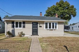 Building Photo - 935 Mt Rd