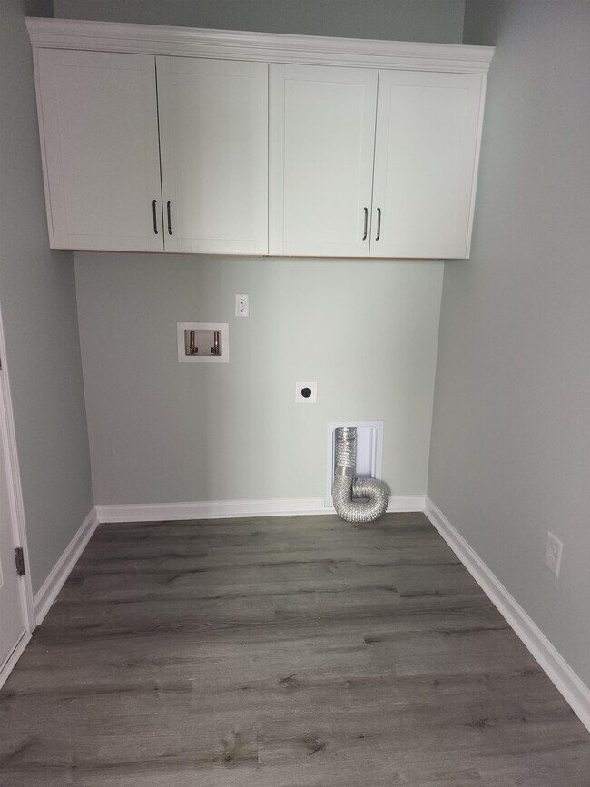 Foto del edificio - 5527 Redleaf Rose Dr