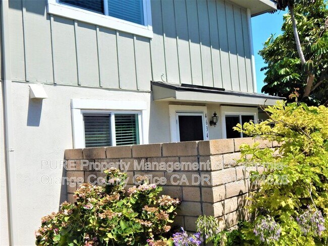 Foto del edificio - 4634 Via Vista Cir