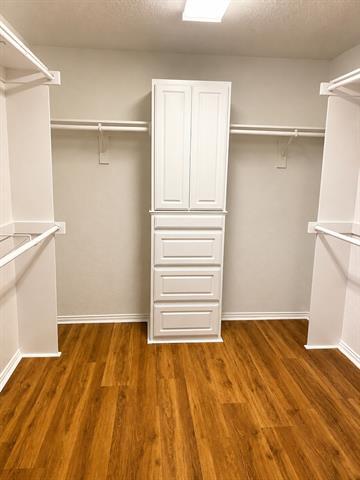 Building Photo - 836 Mullrany Dr