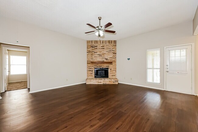 Foto del edificio - 6312 S Chesterfield Dr