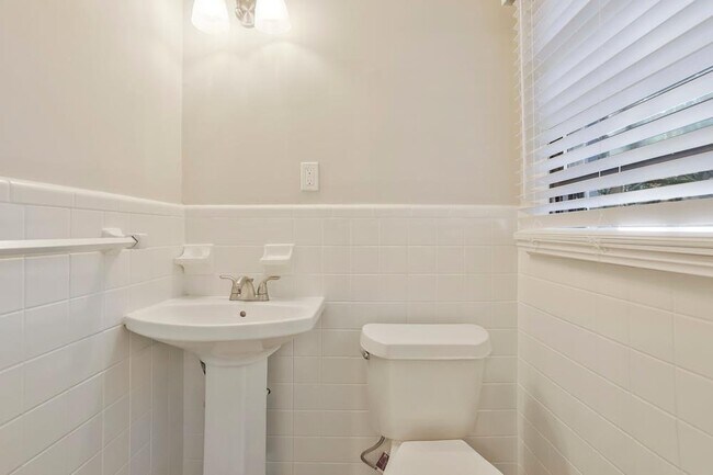 Foto del edificio - 2610 Harmony Way