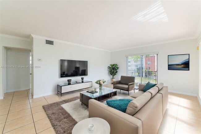 Foto del edificio - 532 S Crescent Dr