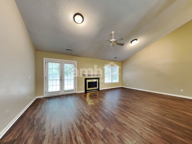 Foto del edificio - 4408 Eagle Rock Rd