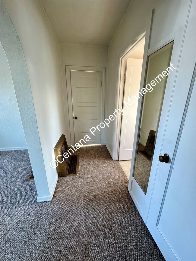 Foto del edificio - 2 Bedroom 1 Bath House on the Flats