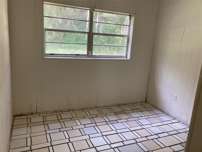 Foto del edificio - 1545 Kings Ct