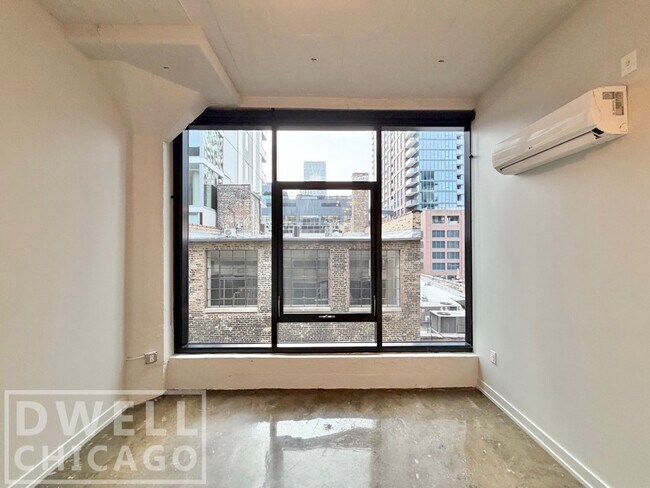 Foto del edificio - 152 W Huron St