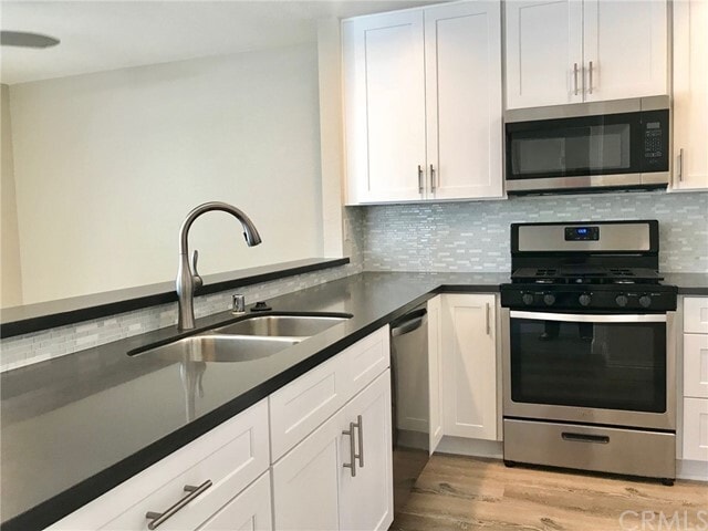 Foto del edificio - 25652 Rimgate Dr