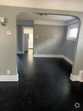 Building Photo - 7543 Lozier Ave