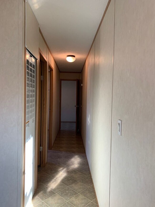Foto del edificio - 3 Bedrooms, 2 Bathrooms in Pequot Terrace Trailer Park, Pequot Lakes, MN Lot B27