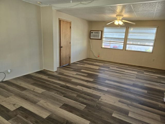 Foto del edificio - 406 49th Ave Dr W