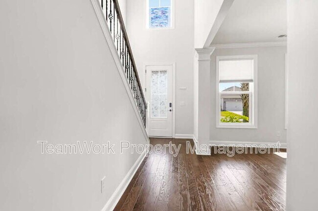 Foto del edificio - 233 Seaworthy St