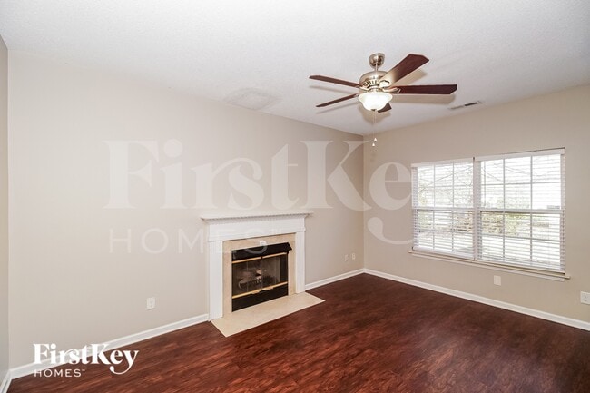 Foto del edificio - 12301 Carolina Crossing Dr