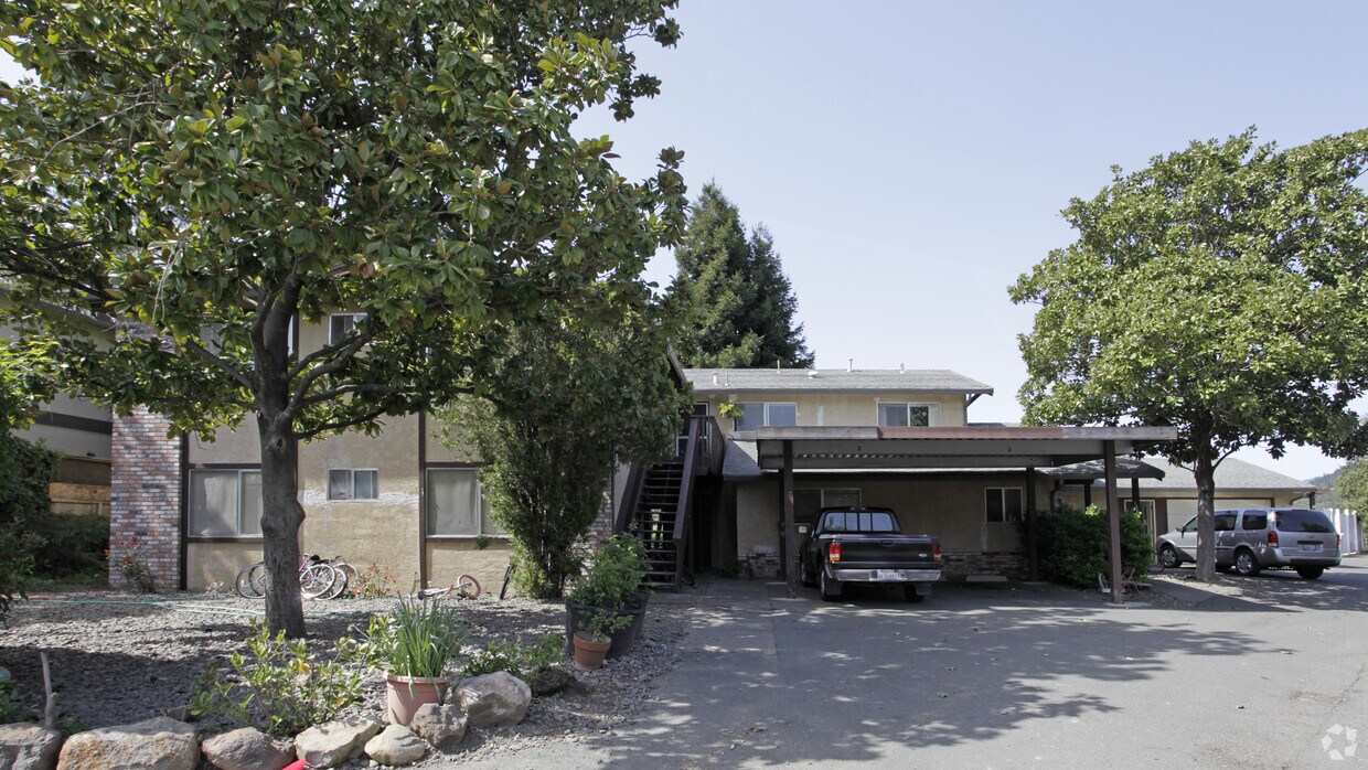 Primary Photo - 1366 Monte Vista Ave