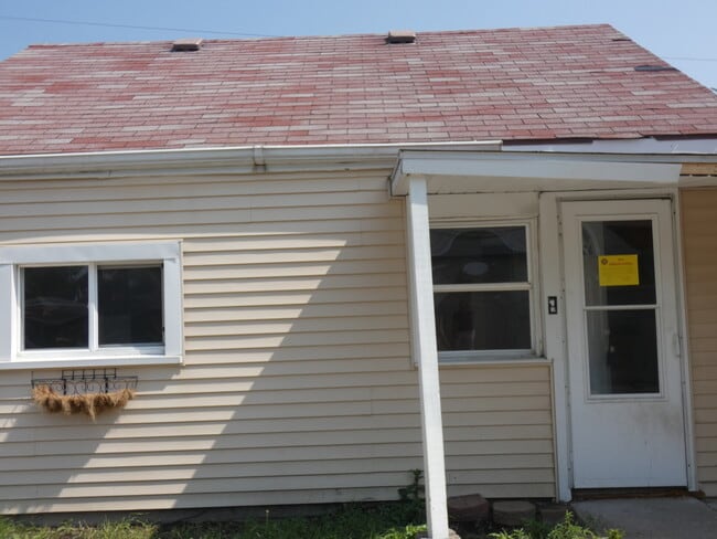 Building Photo - 349 S Curtis Ave