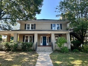 Building Photo - 35 Perry Ave