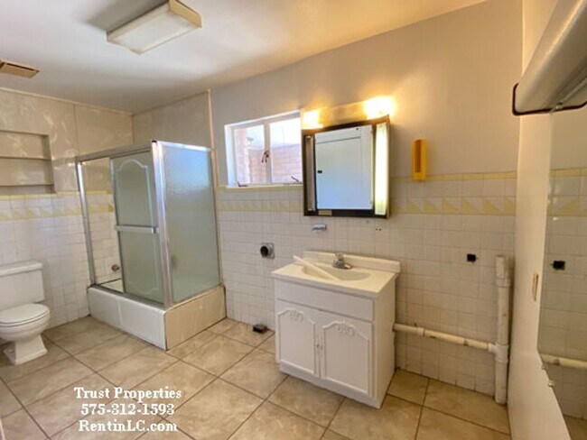 Foto del edificio - Large Country Home  4 bed/2 bath