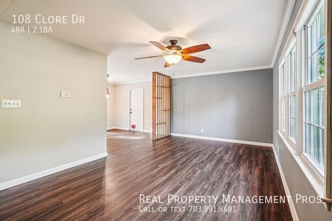 Building Photo - 108 Clore Dr