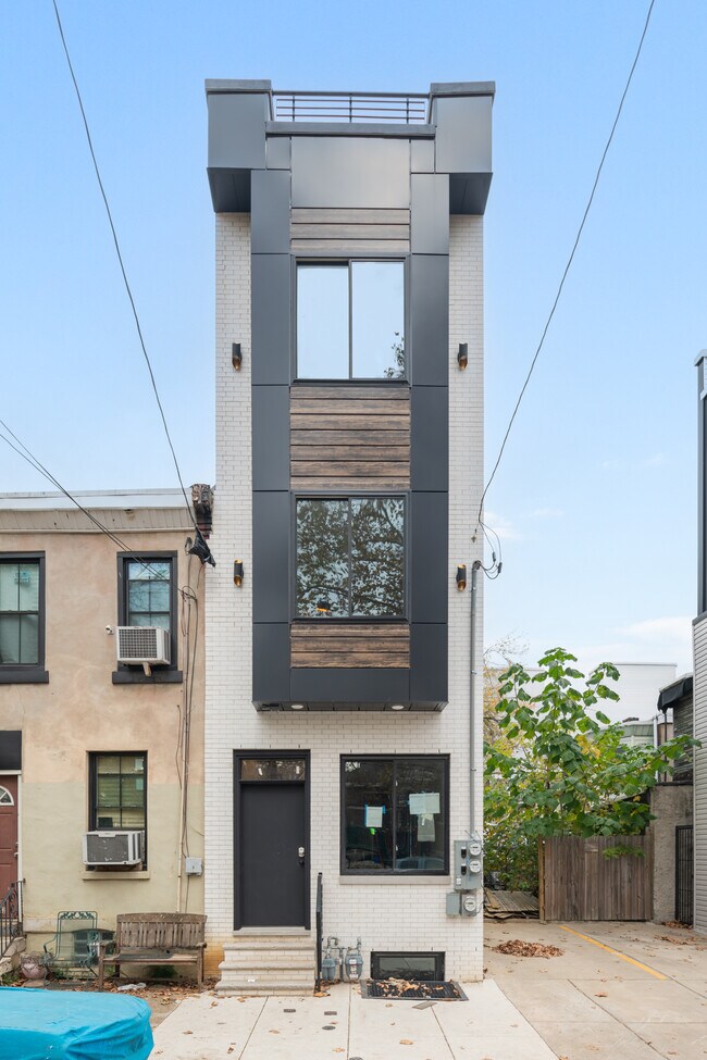 Foto del edificio - 2609 W Jefferson St