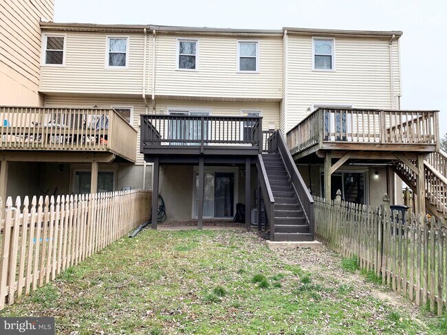 Foto del edificio - 15 Coatsbridge Ct