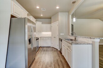 Building Photo - 8809 SW 55th St