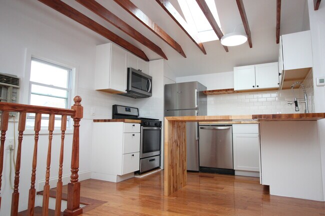 Kitchen - 321 Central Ave