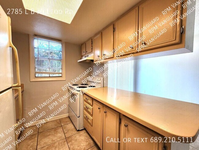 Foto del edificio - 2785 L B McLeod Rd