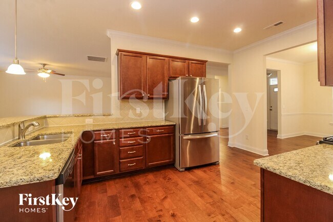 Foto del edificio - 4086 St Johns St