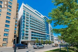 Building Photo - 3018-3018 Yonge St