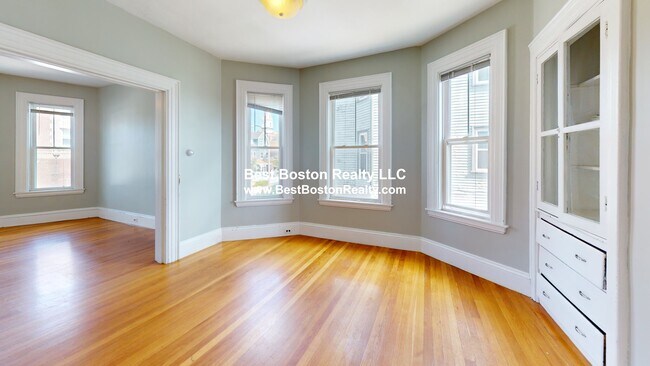 Foto del edificio - 106 Highland Ave