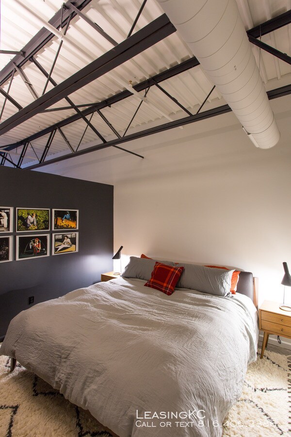 Building Photo - Lofts on Roanoke