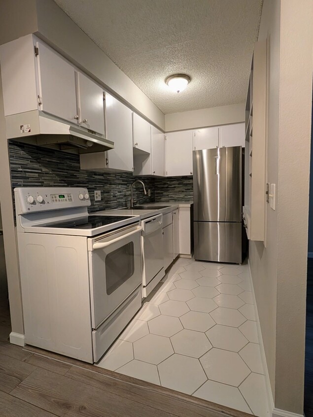 Photo - 5770 E Warren Ave (Denver, CO)