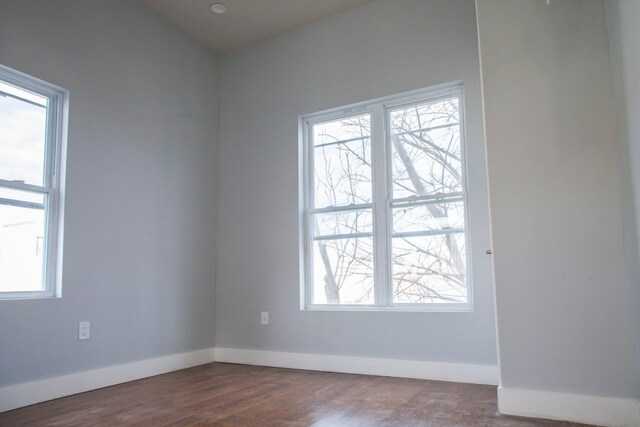 Building Photo - 38 Catherine St