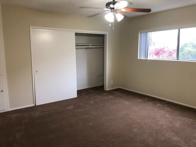 Unit #6 Bedroom - 1315 N Fuller Ave