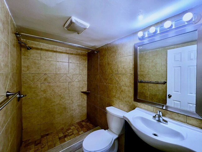 Foto del edificio - 2200 S Ocean Blvd