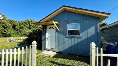 Building Photo - 1310 N Combee Rd