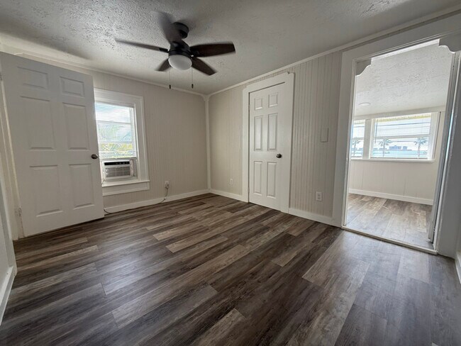 Foto del edificio - 5437 Essex Ave S