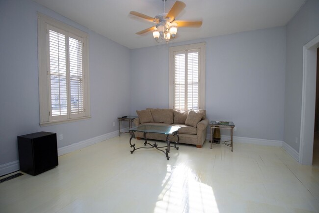 Foto del edificio - Spacious 4BR/3BA Home in Columbia's HIstor...