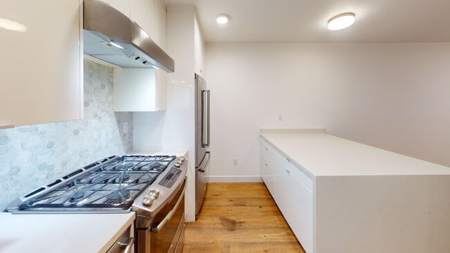 Building Photo - 455 14th St