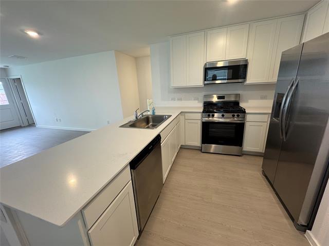 Foto del edificio - 913 Birkdale Dr