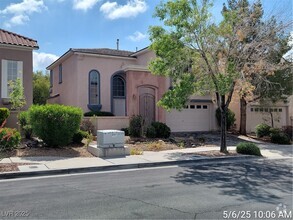 Building Photo - 2248 Summer Home St