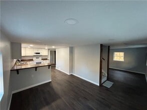 Building Photo - 103 4th Ave