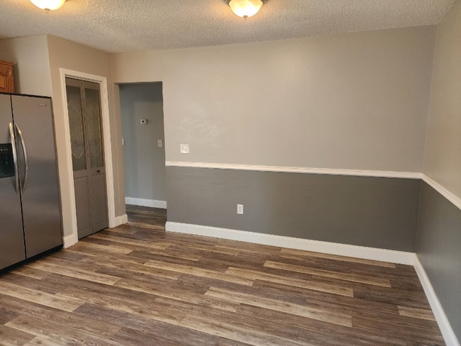 Building Photo - 312 E Adams St