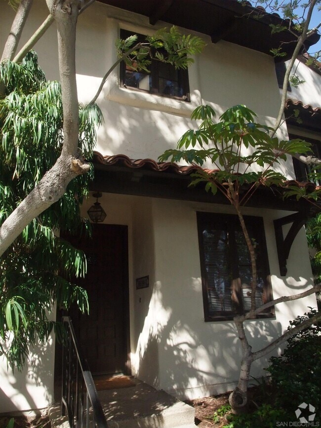 Building Photo - 8614 Villa La Jolla Dr