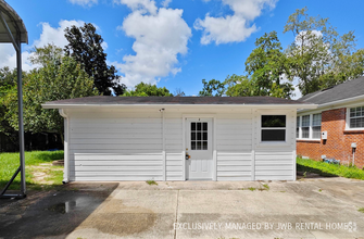 Building Photo - 5304 Attleboro St