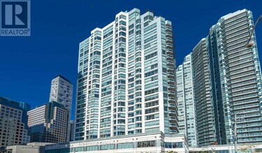 Building Photo - 10 Queens Quay W