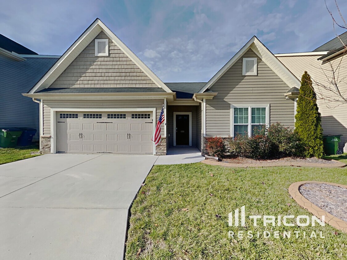 Foto principal - 109 Claystone Dr